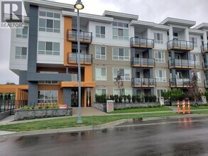4690 Hawk Ln in Delta, BC - Building Photo - Building Photo