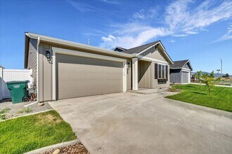 2923 N Corvus St in Post Falls, ID - Building Photo - Building Photo