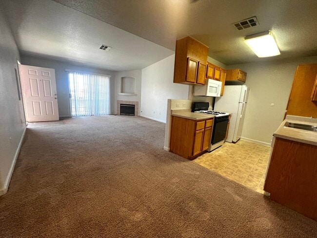 property at 4730 E Craig Rd