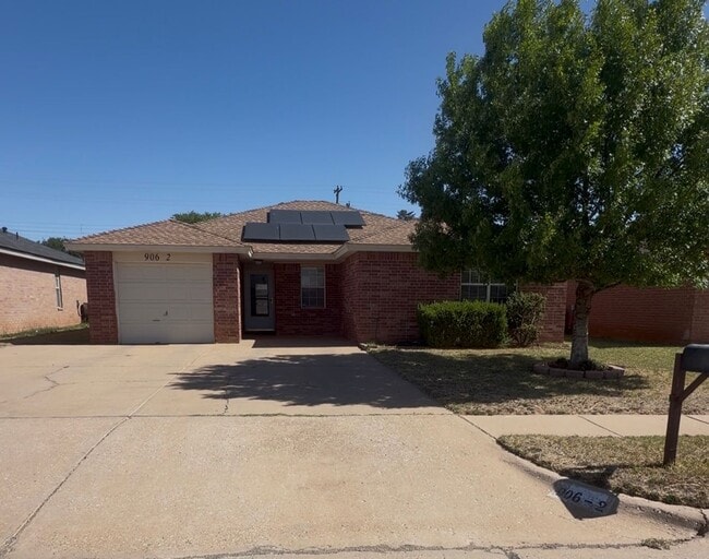 property at 906 Xavier St