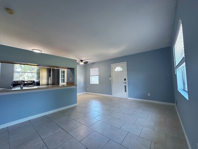 9728 Buncome Rd in Jacksonville, FL - Building Photo - Building Photo