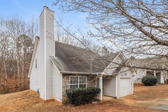 4195 Clarks Tr in Douglasville, GA - Building Photo - Building Photo