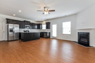 97 Gaillardia Way in Clayton, NC - Building Photo - Building Photo