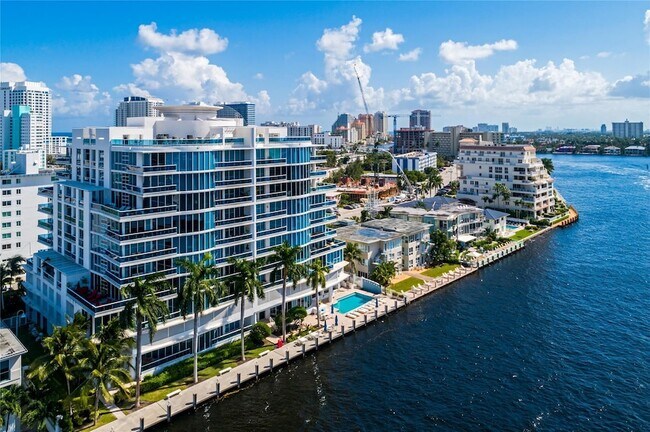 715 Bayshore Dr, Unit 802 in Fort Lauderdale, FL - Foto de edificio - Building Photo