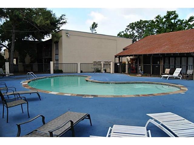 Spanish Oaks Apartments in Paris, TX - Foto de edificio - Building Photo