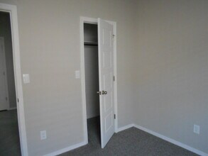 10641 Valedon Ln in Albuquerque, NM - Building Photo - Building Photo