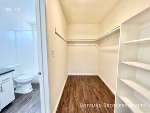 140 N Hoover St, Unit 102 in Los Angeles, CA - Foto de edificio - Building Photo