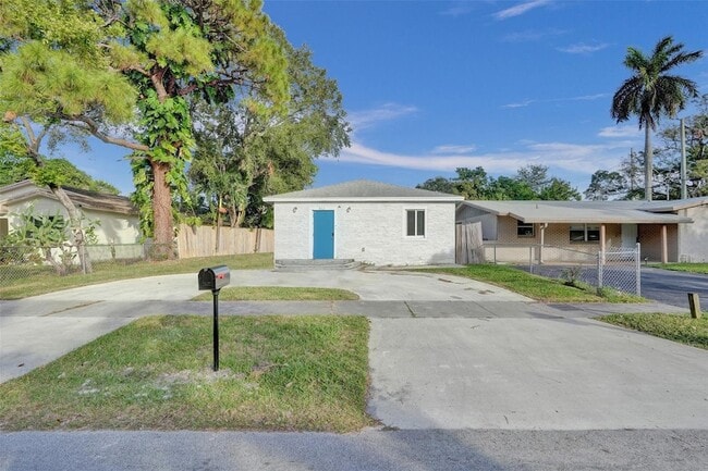 property at 512 NW 15th Terrace