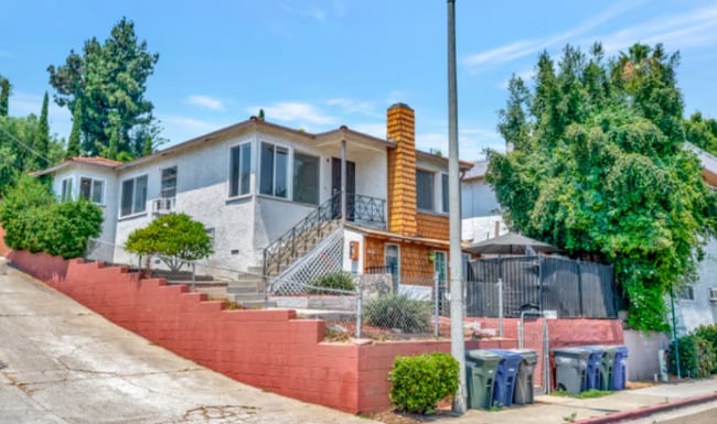 property at 4968 Baltimore Dr