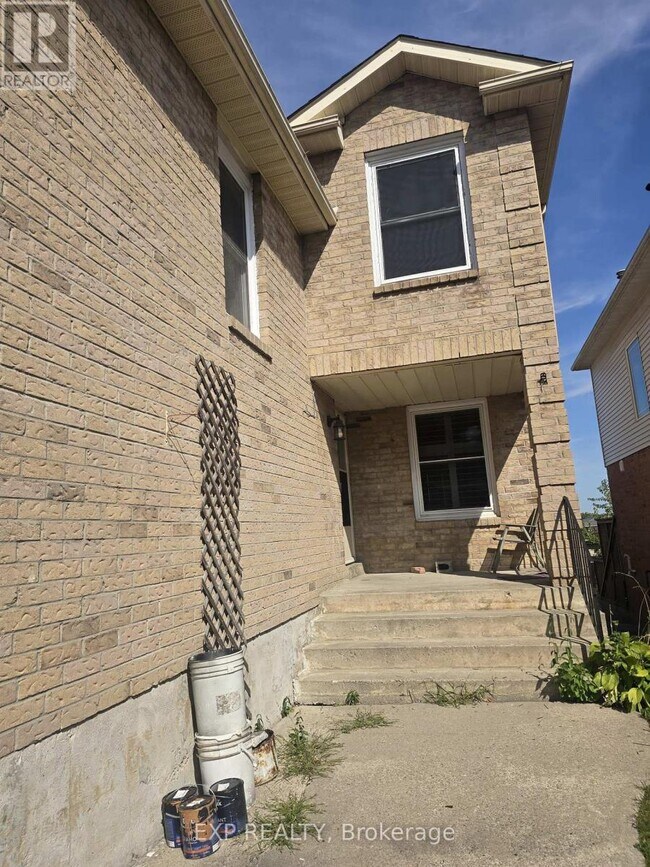 2113 Theoden Ct in Pickering, ON - Building Photo - Building Photo