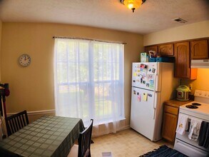103 Cabin Ct in Stafford, VA - Building Photo - Building Photo