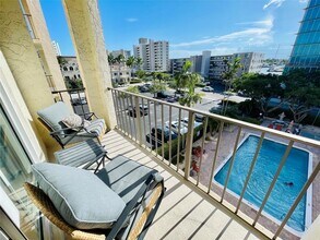400 N Riverside Dr, Unit 403 in Pompano Beach, FL - Building Photo - Building Photo