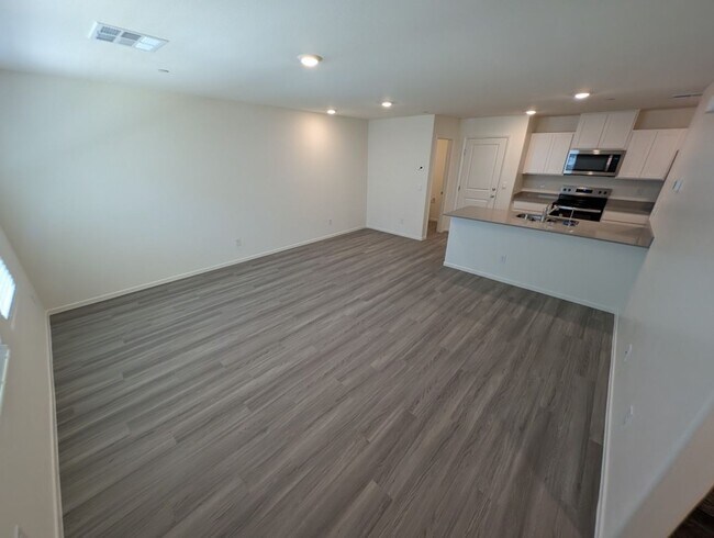 5019 Chapin Mesa Ave in Enterprise, NV - Building Photo - Building Photo