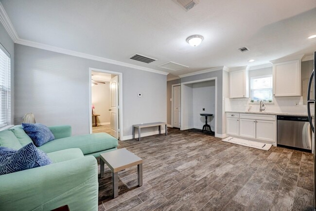 property at 7206 Bayou Woods Dr