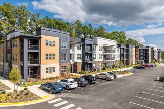 Avant at Midlothian in Midlothian, VA - Building Photo - Building Photo