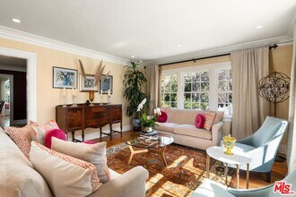 1625 Opechee Way in Glendale, CA - Building Photo - Building Photo