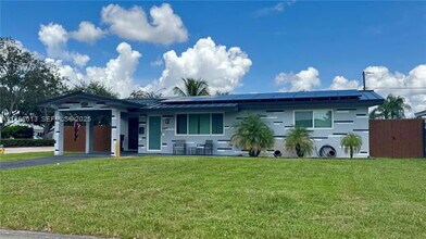 8891 NW 11th St in Pembroke Pines, FL - Building Photo - Building Photo