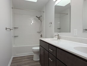 613 Benjamin Ct in State College, PA - Building Photo - Building Photo