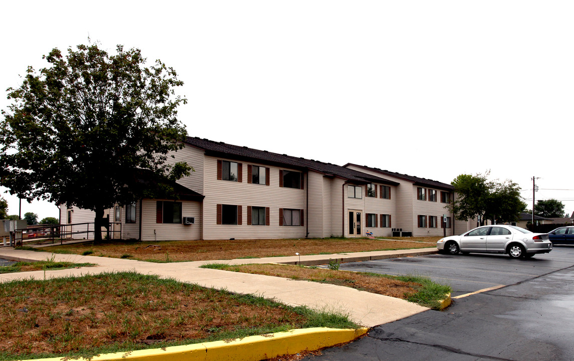 The Pine Apartments in Martinsville, IN - Building Photo