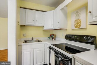 4004 Beecher St NW in Washington, DC - Building Photo - Building Photo