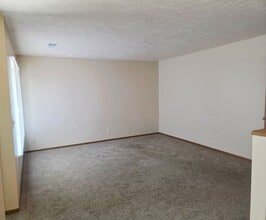 4857 Marshall Dr in Omaha, NE - Building Photo - Building Photo