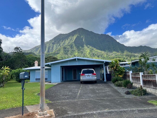 1179 Lunahana Pl in Kailua, HI - Foto de edificio - Building Photo