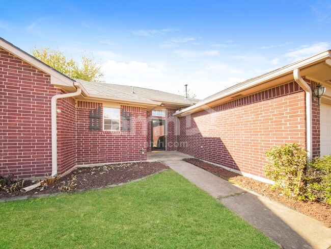 17313 Valley Crst in Edmond, OK - Building Photo - Building Photo