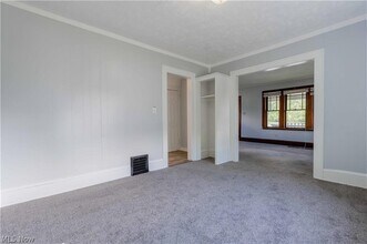 897 Peckham St in Akron, OH - Building Photo - Building Photo