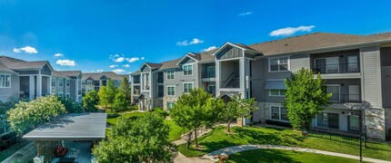 Lakewood in Pflugerville, TX - Foto de edificio - Building Photo