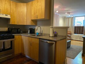 267 S 21st St, Unit 1 in Philadelphia, PA - Building Photo - Building Photo