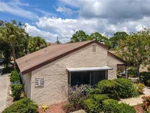 2764 Hidden Lake Blvd in Sarasota, FL - Building Photo - Building Photo