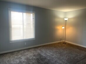 2620 W Custer Ave in Glendale, WI - Building Photo - Building Photo