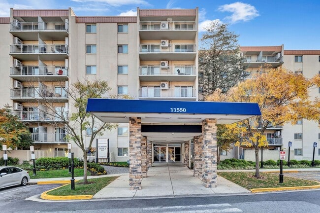 Montgomery White Oak in Silver Spring, MD - Foto de edificio - Building Photo