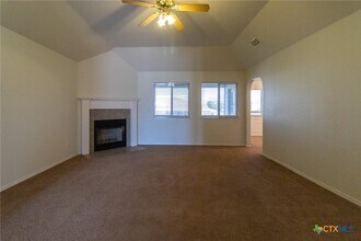 3803 Lyna Ct in Killeen, TX - Building Photo - Building Photo