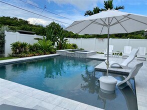 1321 Garfield St in Hollywood, FL - Building Photo - Building Photo