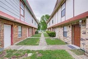 3049 Olympia Dr, Unit 30 in Denton, TX - Building Photo