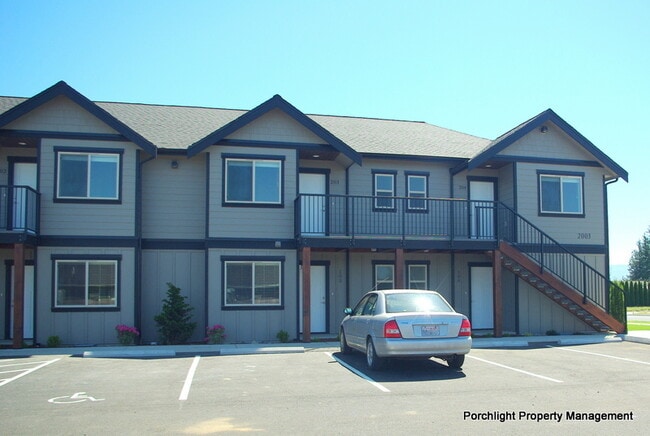 2007 Aaron Dr in Lynden, WA - Building Photo - Building Photo