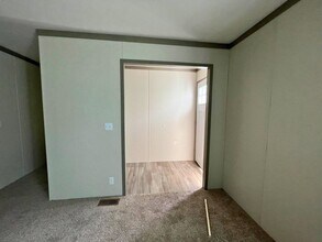 5418 E Deadwood Dr in Portage, MI - Foto de edificio - Building Photo