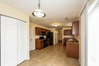 554 Buckhaven Way in Columbia, SC - Building Photo - Building Photo