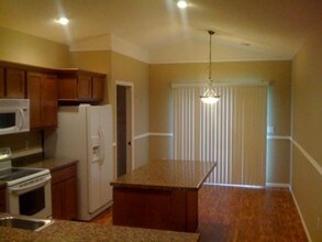 2022 Crooked Ave in Holmen, WI - Building Photo - Building Photo