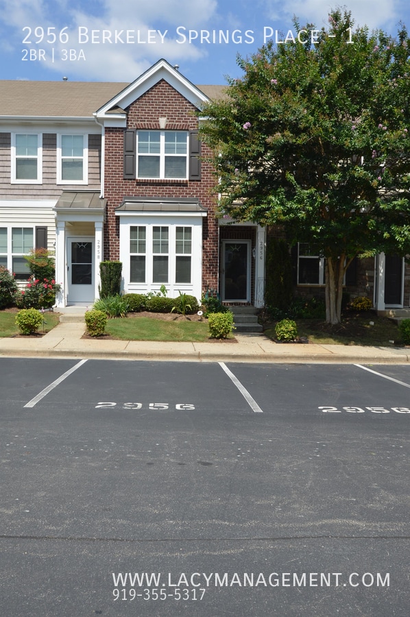 property at 2956 Berkeley Springs Pl
