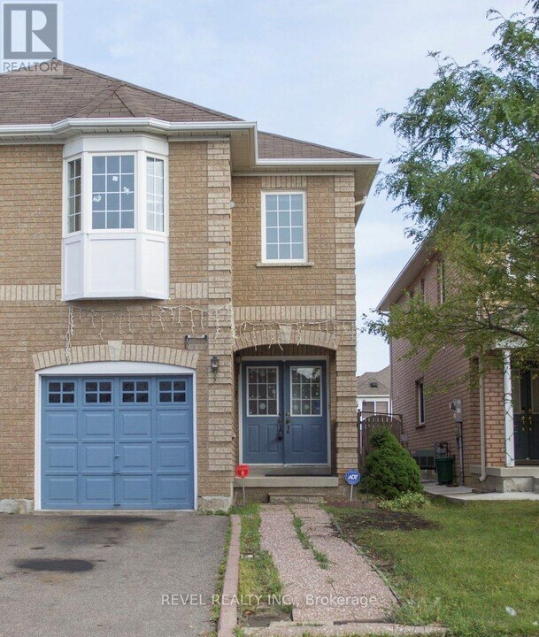 97 Native Landing in Brampton, ON - Building Photo
