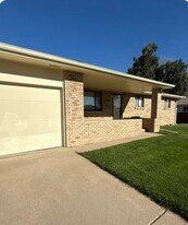 304 19th Avenue Ct in Greeley, CO - Building Photo