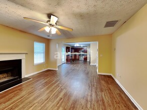 221 Millstone Dr in Hampton, GA - Building Photo - Building Photo