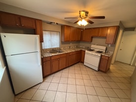 1409 S Central Ave, Unit 1409-BE in Cicero, IL - Building Photo