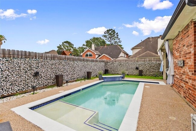 property at 2105 Mossy Trail Dr