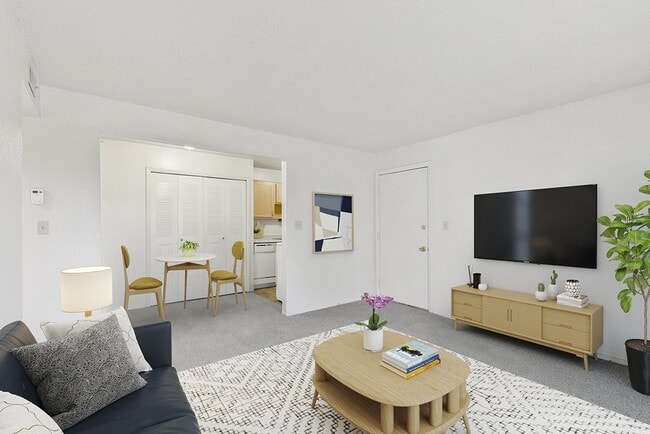 Old Monterey Apartments in Springfield, MO - Building Photo - Building Photo