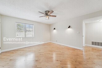 1521 Oriole Ln in St. Louis, MO - Building Photo - Building Photo
