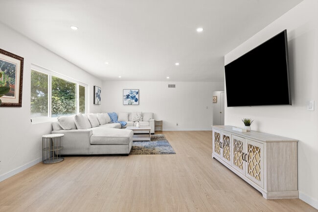 property at 9038 Whitaker Ave