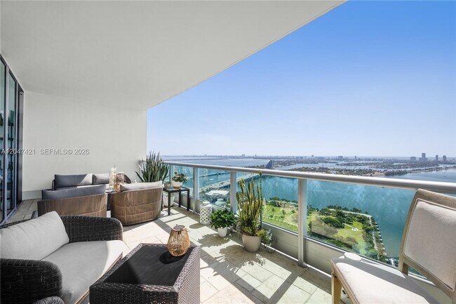 property at 900 Biscayne Blvd